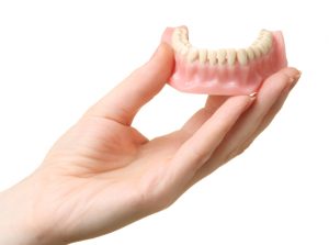 understanding-the-types-of-dentures-in-hutchinson