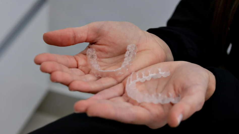 Maintaining Your Invisalign Aligners for a Busy Hutchinson, KS Lifestyle: Tips from Dr. Grant D. Ringler, DDS